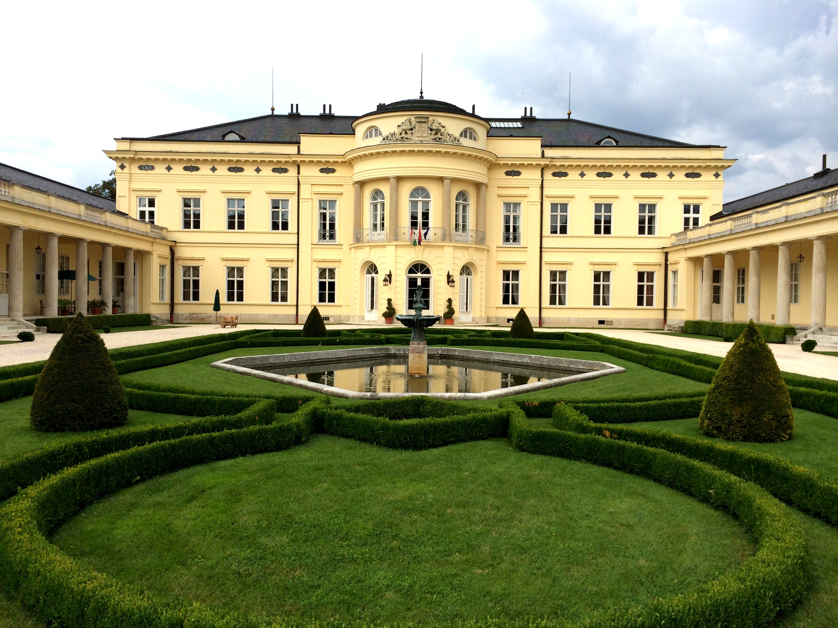Karolyi Mansion, Csurgo Budapest